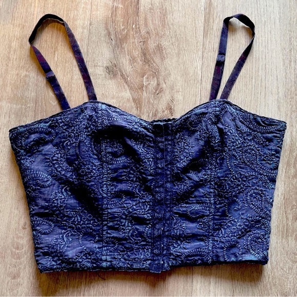 Size Small BKE Jean Crop Top - Picture 5 of 6